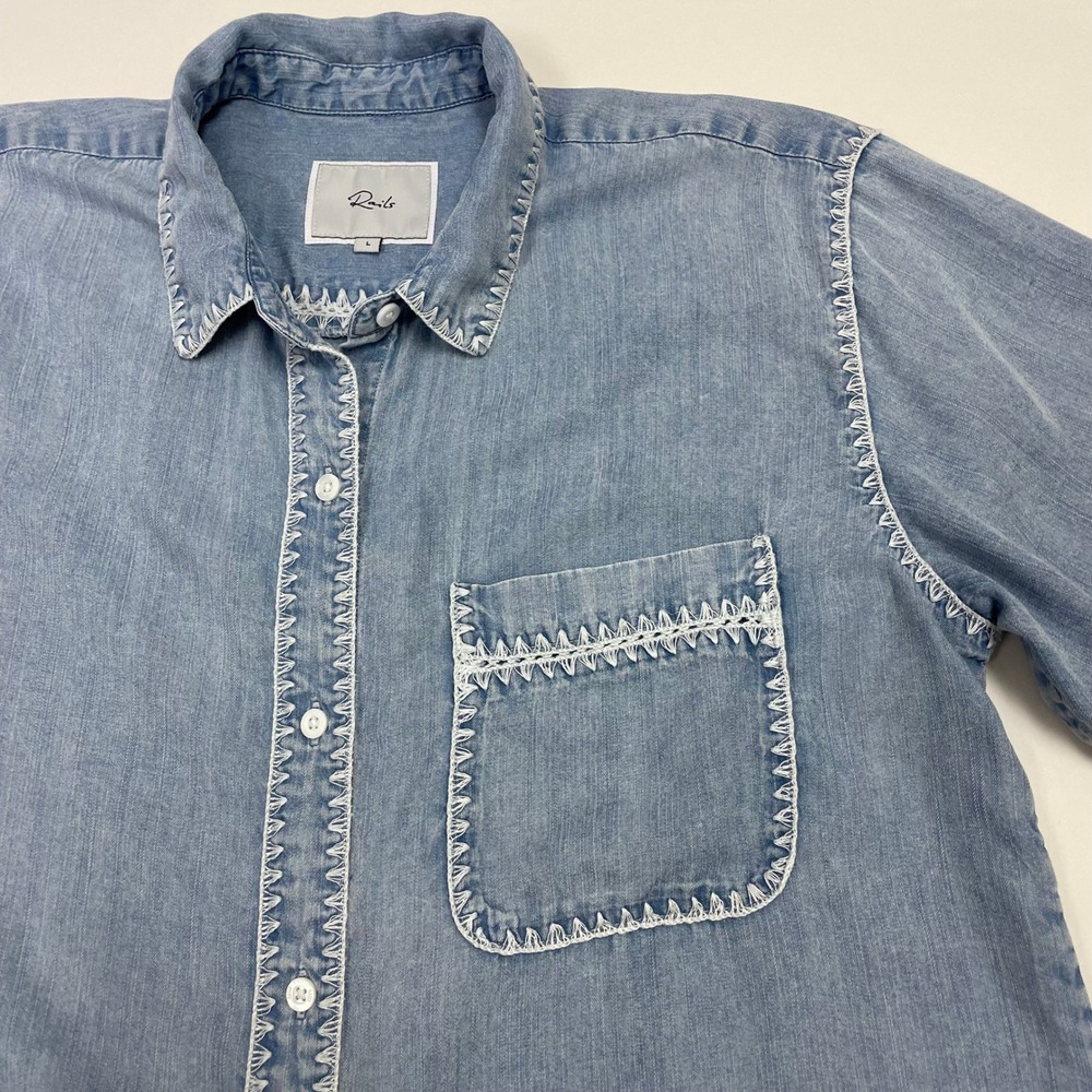 Rails Lea Denim Shirt L Short Sleeve Blanket Stitch Blue Medium Cloud Wash - Picture 6 of 16